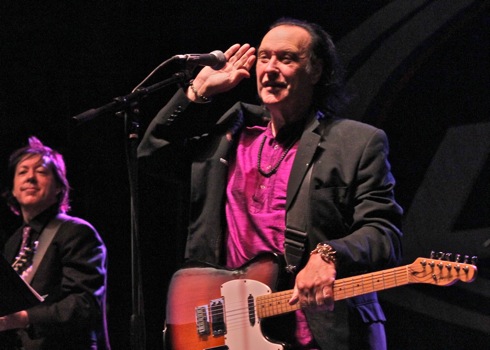 Dave Davies with Jonathan Lea (left) at Taste of Lincoln Avenue, Chicago, IL. July 27, 2013. Photo by Jeff Elbel.