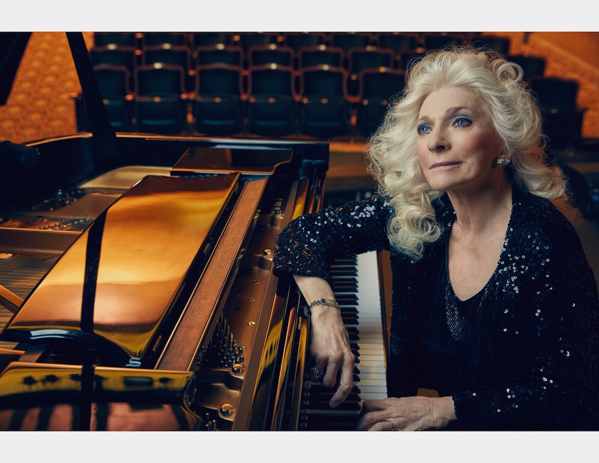 Judy Collins - photo 1