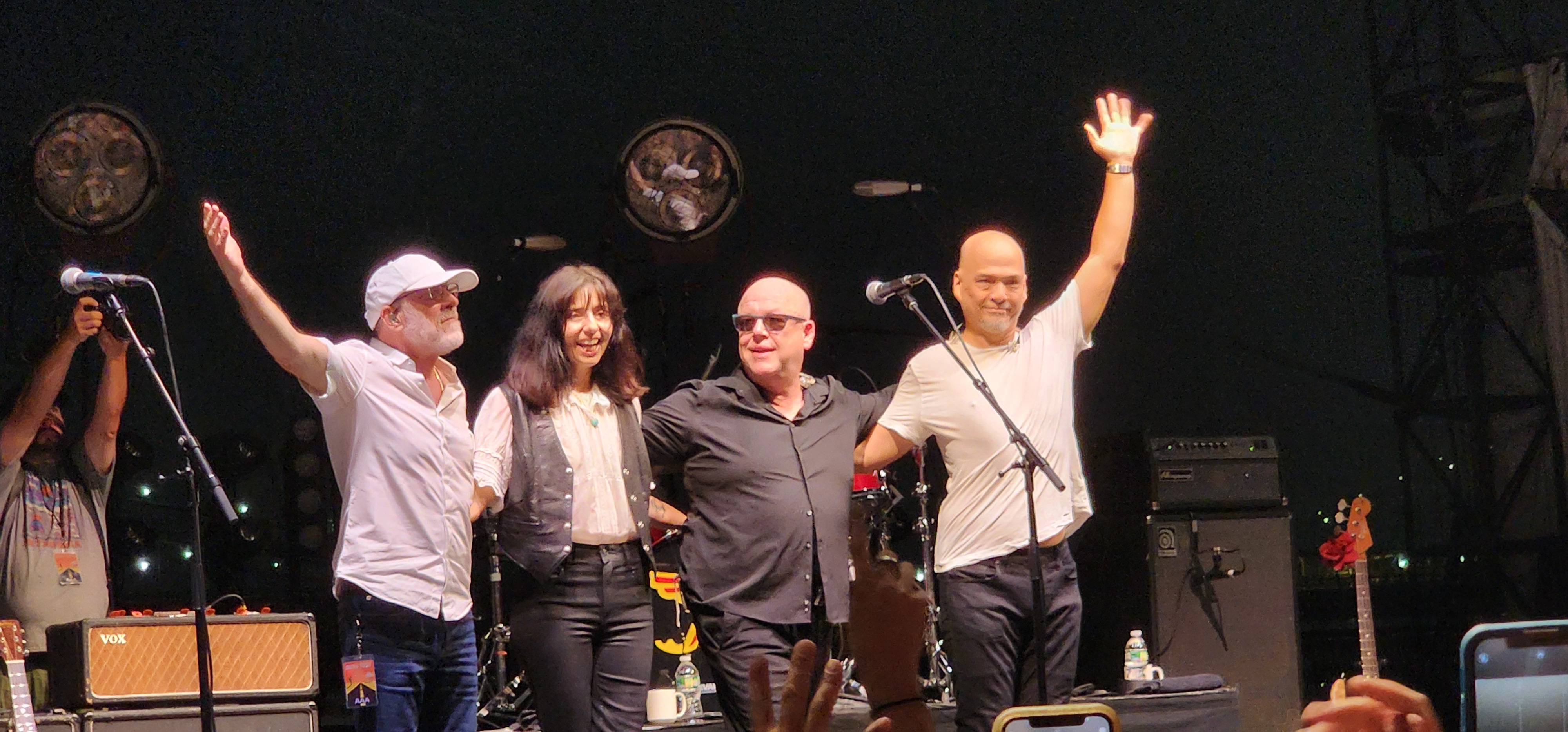 Pixies take a bow